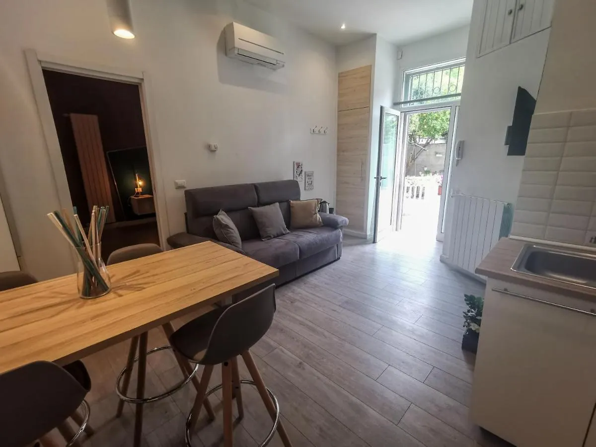 Holiday home L'Arche Comfort&Relax, Sweet Home Via Eraclito Milan