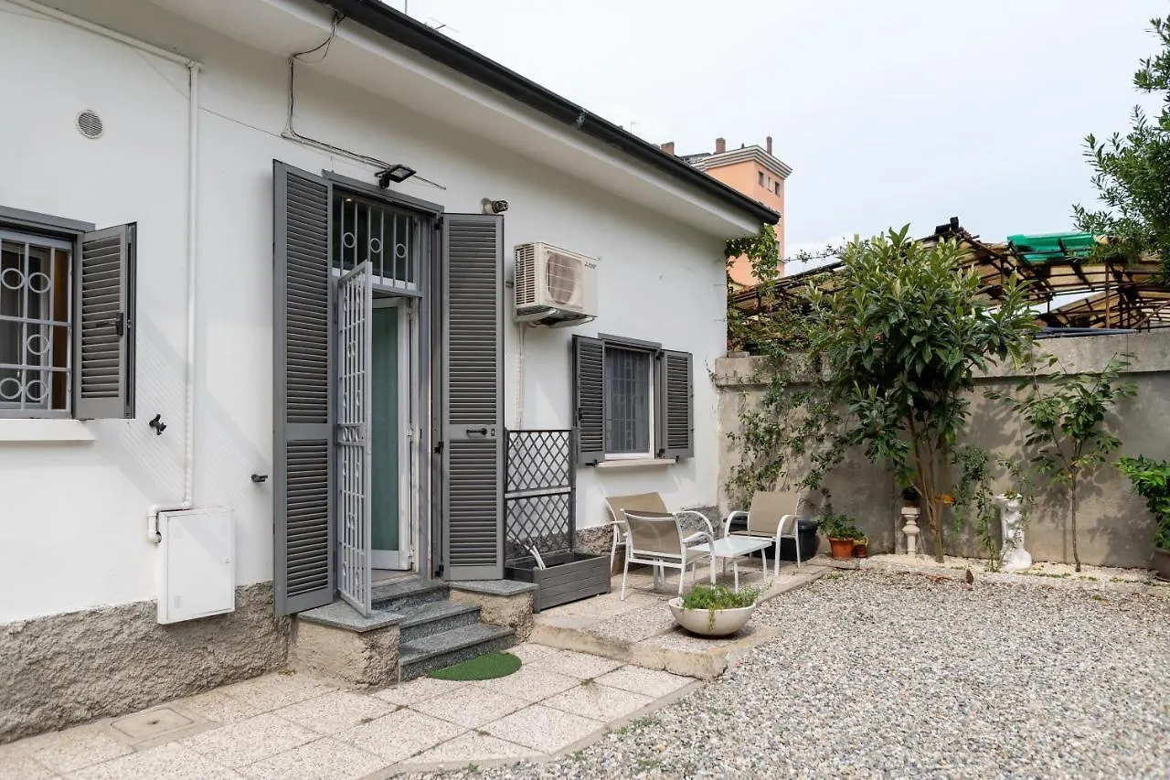 L'Arche Comfort&Relax, Sweet Home Via Eraclito Milan 0*,